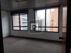 Conjunto Comercial / Sala para alugar, 220m² no Itaim Bibi, São Paulo - Foto 5
