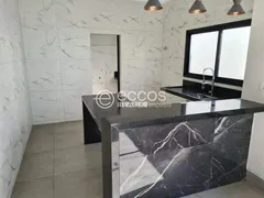 Casa com 3 Quartos à venda, 160m² no Alto Umuarama, Uberlândia - Foto 3