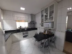 Casa de Condomínio com 4 Quartos à venda, 260m² no Loteamento Portal do Sol I, Goiânia - Foto 9