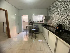 Casa com 2 Quartos à venda, 82m² no Oitis, Contagem - Foto 9