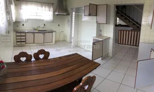 Casa Comercial com 3 Quartos para alugar, 225m² no Cambuí, Campinas - Foto 11