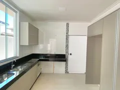 Casa de Condomínio com 3 Quartos à venda, 434m² no Jardins Atenas, Goiânia - Foto 4