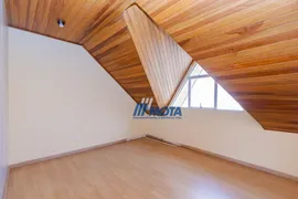 Sobrado com 4 Quartos à venda, 184m² no Tarumã, Curitiba - Foto 36