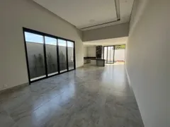 Casa de Condomínio com 3 Quartos à venda, 190m² no Santa Mônica, Uberlândia - Foto 8