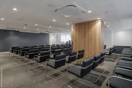 Conjunto Comercial / Sala à venda, 45m² no Vila Izabel, Curitiba - Foto 19