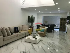 Casa de Condomínio com 4 Quartos para alugar, 240m² no Vila Albertina, São Paulo - Foto 1