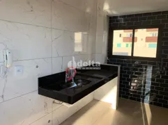 Apartamento com 3 Quartos à venda, 53m² no Umuarama, Uberlândia - Foto 8