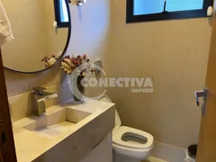 Casa de Condomínio com 3 Quartos à venda, 210m² no Jardins Madri, Goiânia - Foto 4