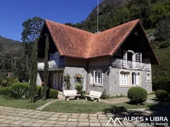 Casa com 3 Quartos à venda, 300m² no Quebra Frascos, Teresópolis - Foto 1