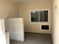 Flat com 1 Quarto para alugar, 33m² no Guaratiba, Rio de Janeiro - Foto 1