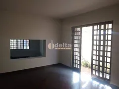 Casa com 3 Quartos à venda, 220m² no Cidade Jardim, Uberlândia - Foto 5