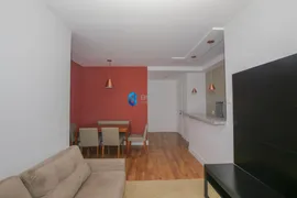 Apartamento com 2 Quartos para alugar, 58m² no Centro Cívico, Curitiba - Foto 14