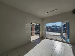Casa Comercial com 3 Quartos para alugar, 152m² no Vila Aeroporto, São José do Rio Preto - Foto 2
