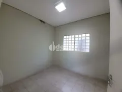 Casa Comercial para alugar, 90m² no Tabajaras, Uberlândia - Foto 7