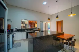 Casa de Condomínio com 3 Quartos à venda, 236m² no Lagoinha, Uberlândia - Foto 4