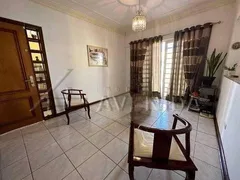 Casa com 5 Quartos para alugar, 208m² no Santos Dumont, Londrina - Foto 3