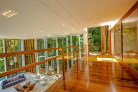 Casa de Condomínio com 5 Quartos para venda ou aluguel, 700m² no Iporanga, Guarujá - Foto 3