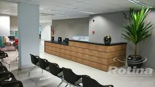 Conjunto Comercial / Sala para alugar, 14m² no Osvaldo Rezende, Uberlândia - Foto 8