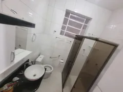 Casa com 2 Quartos para alugar, 120m² no Heliópolis, Belo Horizonte - Foto 27