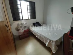 Casa com 3 Quartos para alugar, 300m² no Morada da Colina, Uberlândia - Foto 7