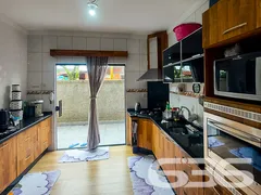 Casa com 3 Quartos à venda, 120m² no Adhemar Garcia, Joinville - Foto 2