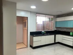 Casa com 3 Quartos à venda, 195m² no Pitangueiras, Rio de Janeiro - Foto 13