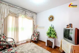 Casa com 3 Quartos à venda, 70m² no Manoel Valinhas, Divinópolis - Foto 2