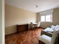 Apartamento com 2 Quartos para alugar, 70m² no Centro, Pelotas - Foto 3