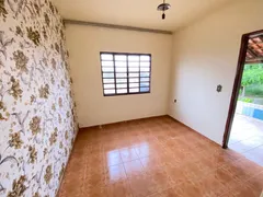 Fazenda / Sítio / Chácara com 3 Quartos à venda, 1000m² no Parque dos Pinheiros, Botucatu - Foto 2