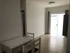 Apartamento com 2 Quartos para alugar, 64m² no Carianos, Florianópolis - Foto 2