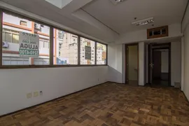 Conjunto Comercial / Sala para alugar, 29m² no Centro Histórico, Porto Alegre - Foto 5
