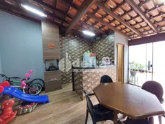 Casa com 3 Quartos à venda, 208m² no Planalto, Uberlândia - Foto 15