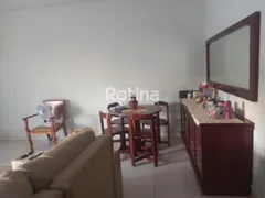 Apartamento com 3 Quartos à venda, 107m² no Umuarama, Uberlândia - Foto 3