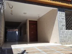 Casa com 3 Quartos para alugar, 288m² no Cidade 2000, Fortaleza - Foto 2