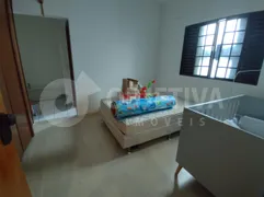 Casa com 3 Quartos para alugar, 300m² no Morada da Colina, Uberlândia - Foto 14