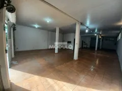 Loja / Salão / Ponto Comercial para alugar, 150m² no Osvaldo Rezende, Uberlândia - Foto 11