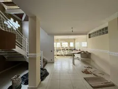 Casa com 2 Quartos para alugar, 170m² no Centro, Atibaia - Foto 28