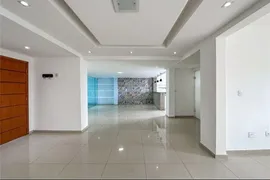 Casa com 3 Quartos à venda, 380m² no Quintas das Avenidas, Juiz de Fora - Foto 2