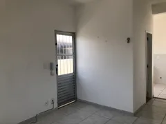 Casa com 2 Quartos para alugar, 65m² no Olaria, Rio de Janeiro - Foto 5