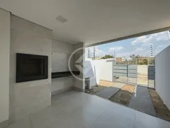 Casa com 3 Quartos para venda ou aluguel, 121m² no Jardim Universitário, Cuiabá - Foto 2