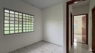 Casa com 3 Quartos para alugar, 180m² no Setor Centro Oeste, Goiânia - Foto 15