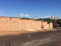 Casa com 3 Quartos à venda, 190m² no Vila Santana, Araraquara - Foto 2