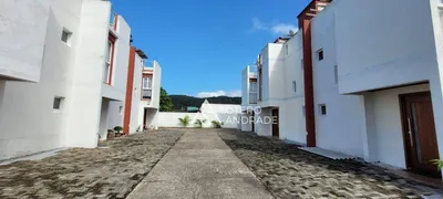 Casa com 3 Quartos à venda, 197m² no Balneario Copacabana, Caraguatatuba - Foto 3