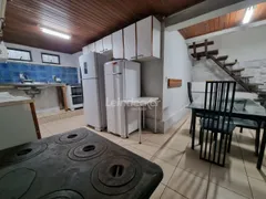 Casa com 3 Quartos à venda, 321m² no Jardim do Salso, Porto Alegre - Foto 13