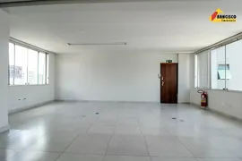 Conjunto Comercial / Sala para alugar, 51m² no Centro, Divinópolis - Foto 11