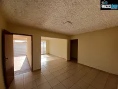 Casa com 3 Quartos à venda, 458m² no Vila Americano do Brasil, Goiânia - Foto 2