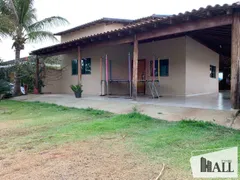 Fazenda / Sítio / Chácara com 2 Quartos à venda, 230m² no Centro, Potirendaba - Foto 2