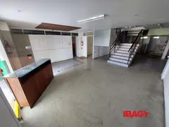 Loja / Salão / Ponto Comercial para alugar, 1002m² no Roçado, São José - Foto 27