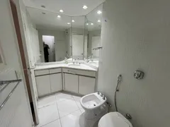 Apartamento com 4 Quartos para alugar, 235m² no Ipanema, Rio de Janeiro - Foto 14