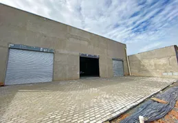 Loja / Salão / Ponto Comercial para alugar, 392m² no Setor Garavelo, Aparecida de Goiânia - Foto 2